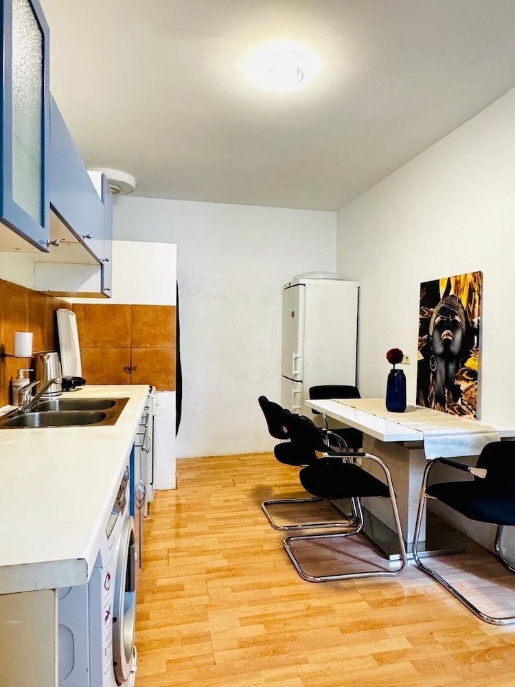 Bright 1BR Apartment Near Augarten