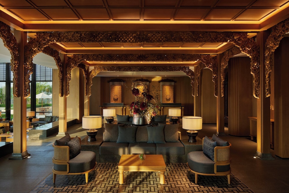 Hotel Tentrem Jakarta 2