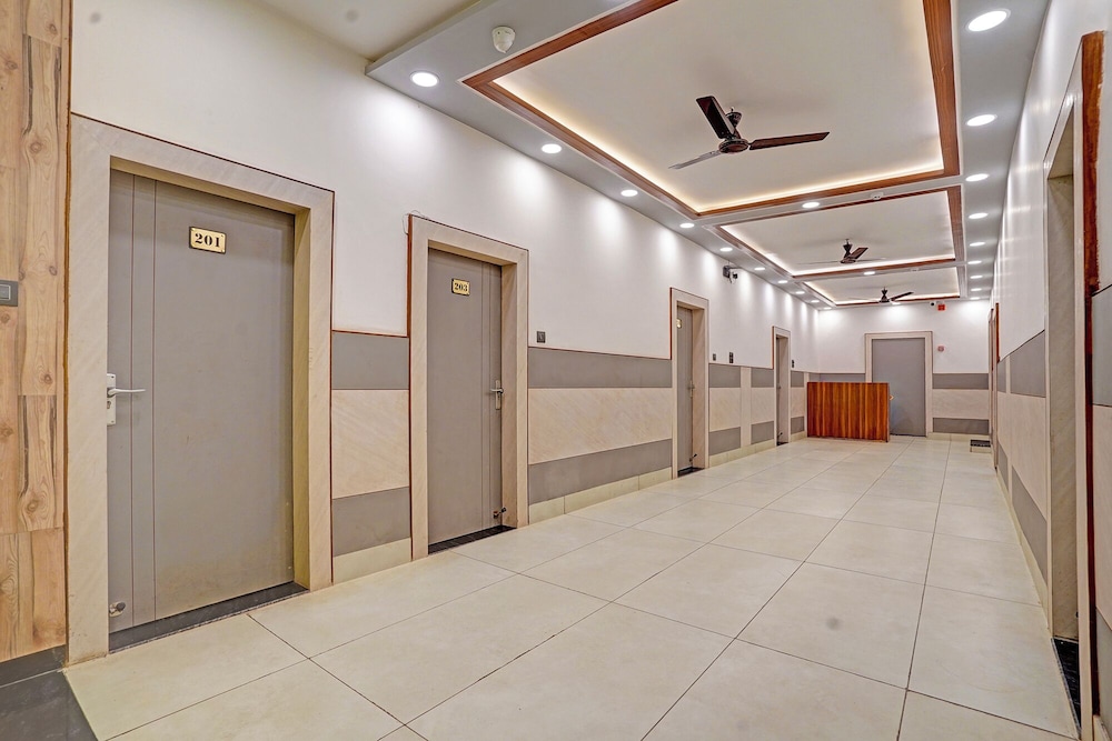 Fabhotel Kr Inn