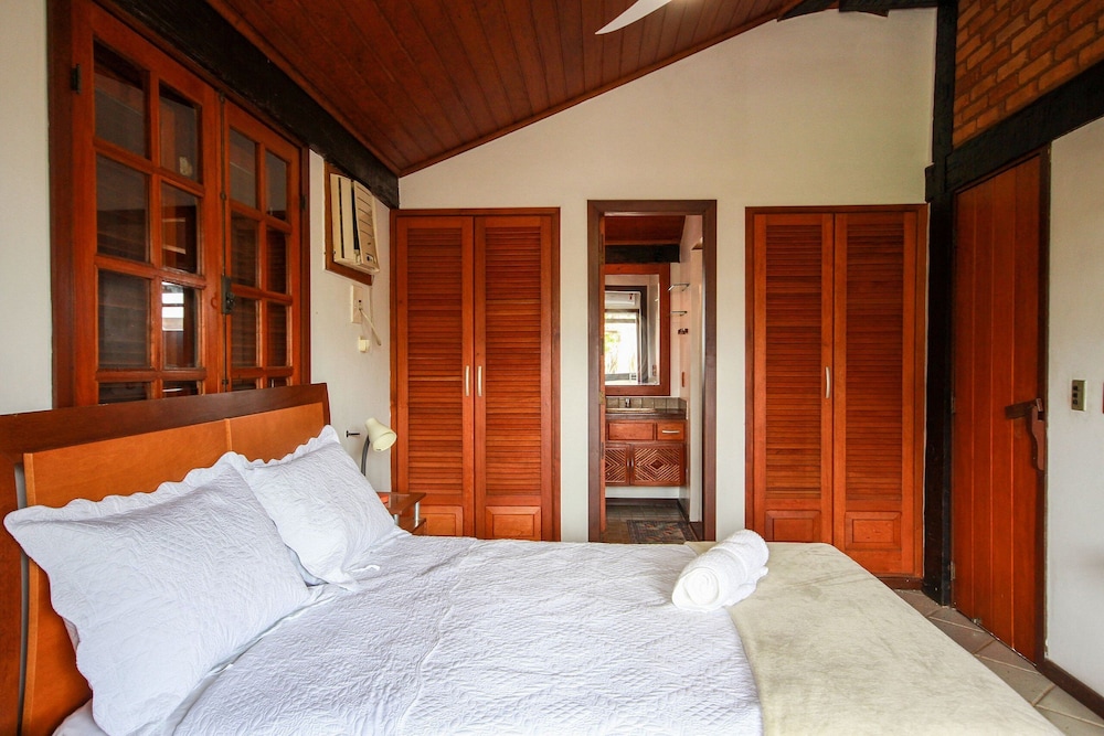 Bz46 Casa 150 metros da praia 5 suites