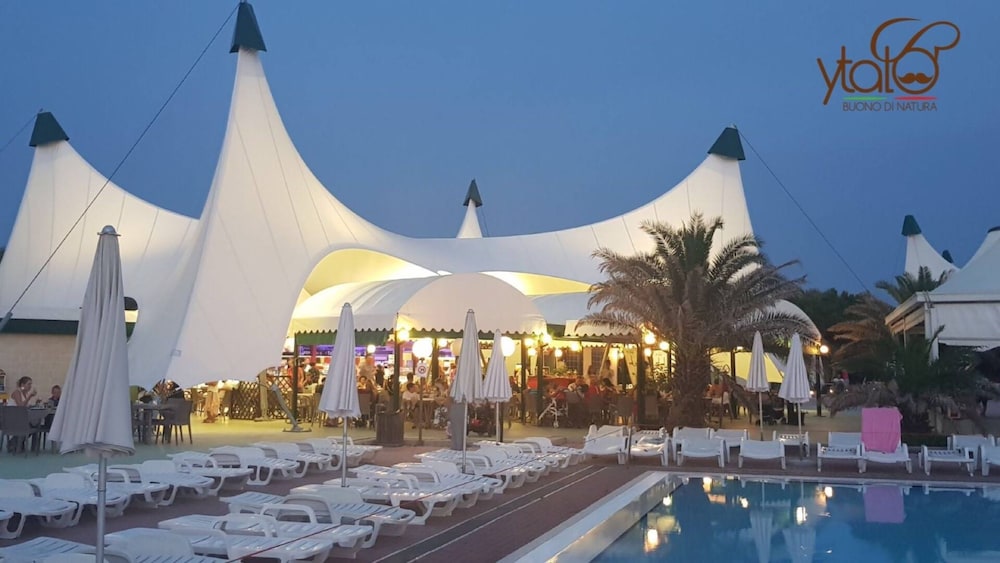 Isamar Holiday Village