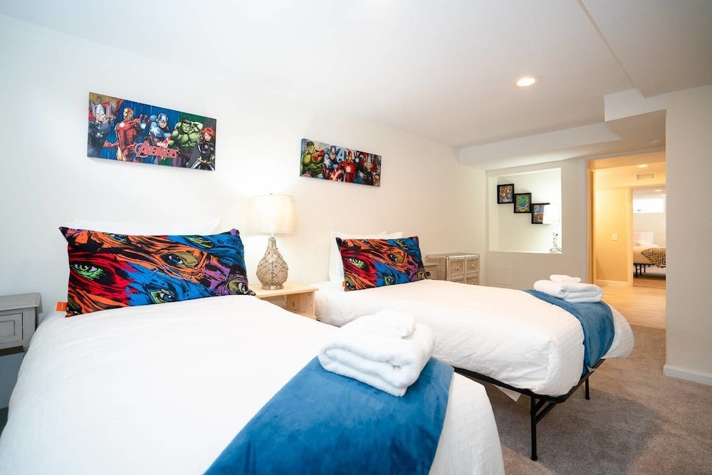 The Meadowlark Manor Spacious Backyard  Hot Tub - Property Image 28