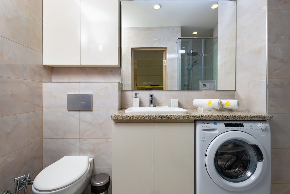 Aparthotel by Luxe Group KO16
