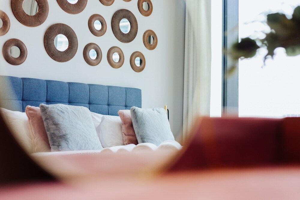 DXB - Address JBR - 705 - DM