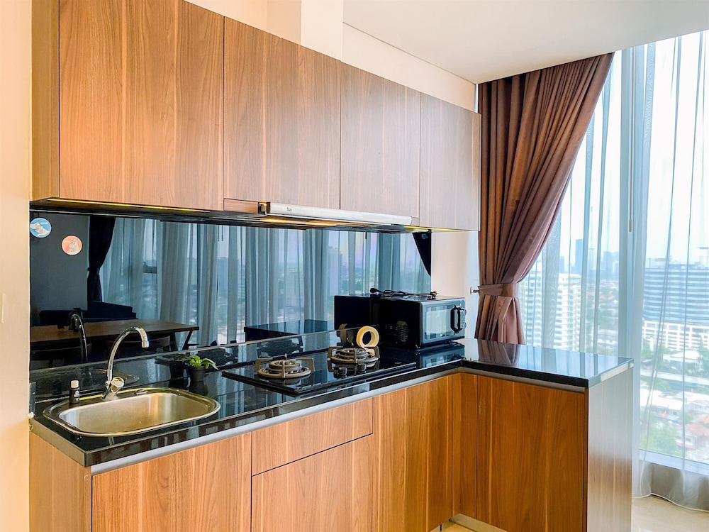 Great Location 2Br Apartment L'Avenue Pancoran