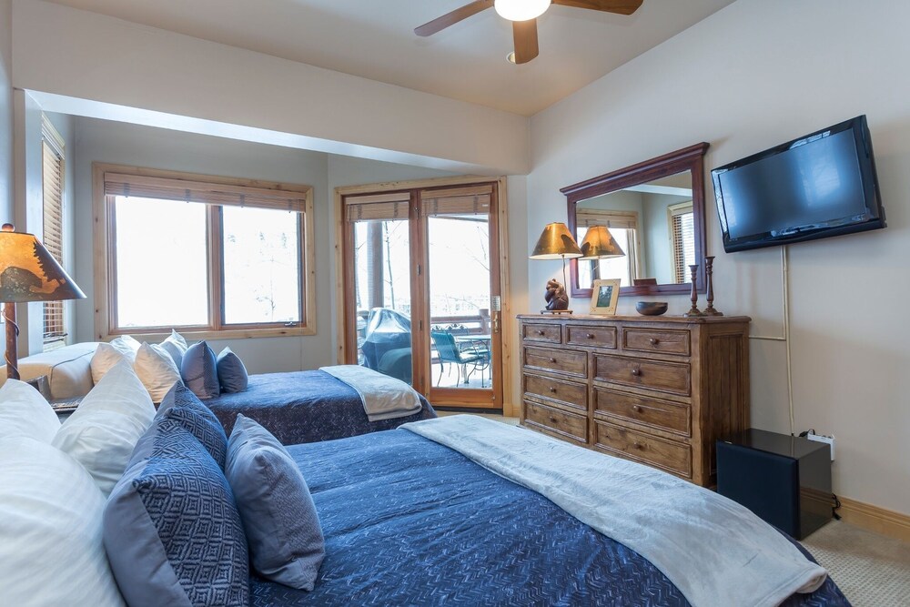 Trail's End Lodge at Deer Valley Resort - Two Bedroom Residence with Spa #404 2 Condo