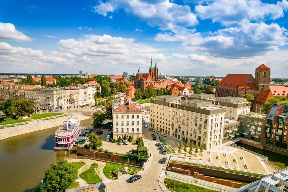 Great Polonia River Boat Apartments
