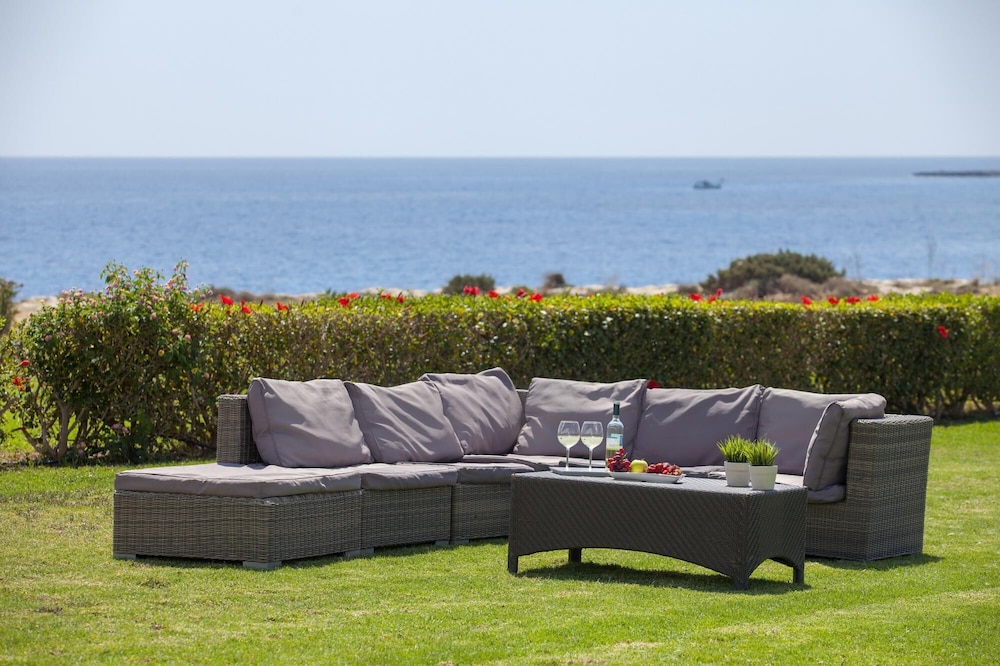 Villa Infinite Aretousa