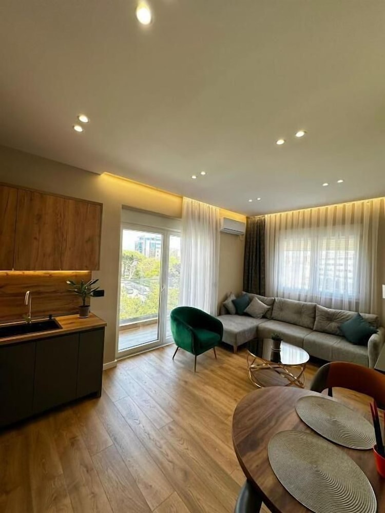 Ideal Apartment Shkoder