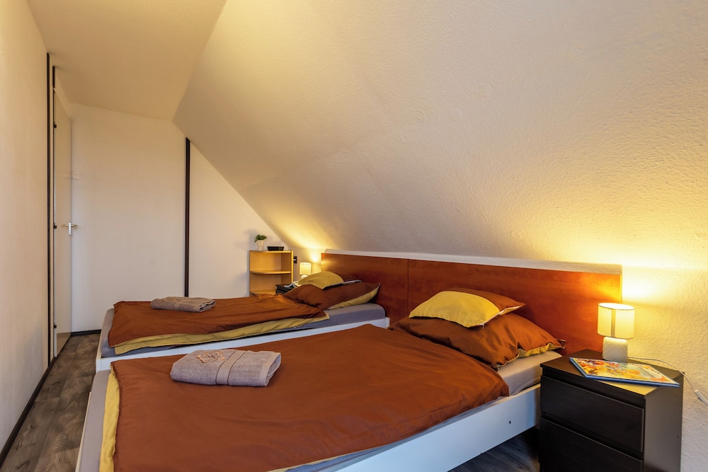 Karesz Holiday Home