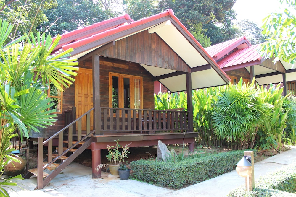 Ban Chom Samed Resort