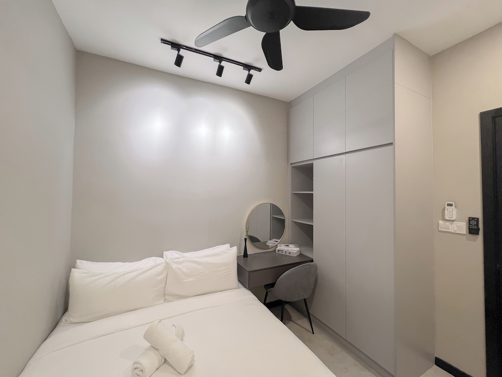 Neu Suites by Manhattan Group