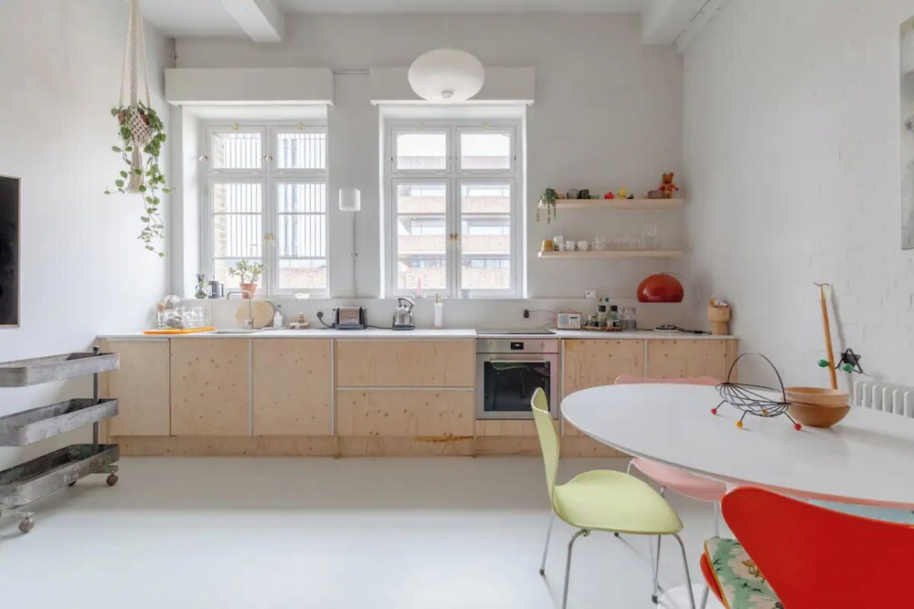 Unique & Bright 1BD Flat - Battersea