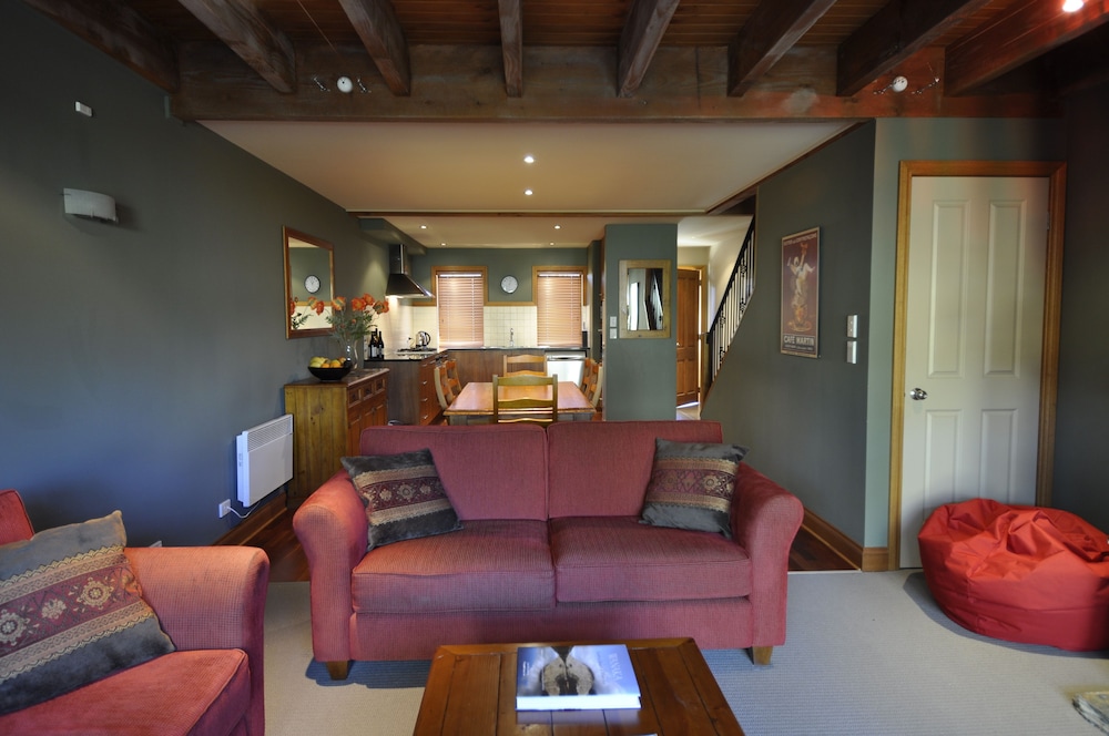 Luxury on Lansdown
