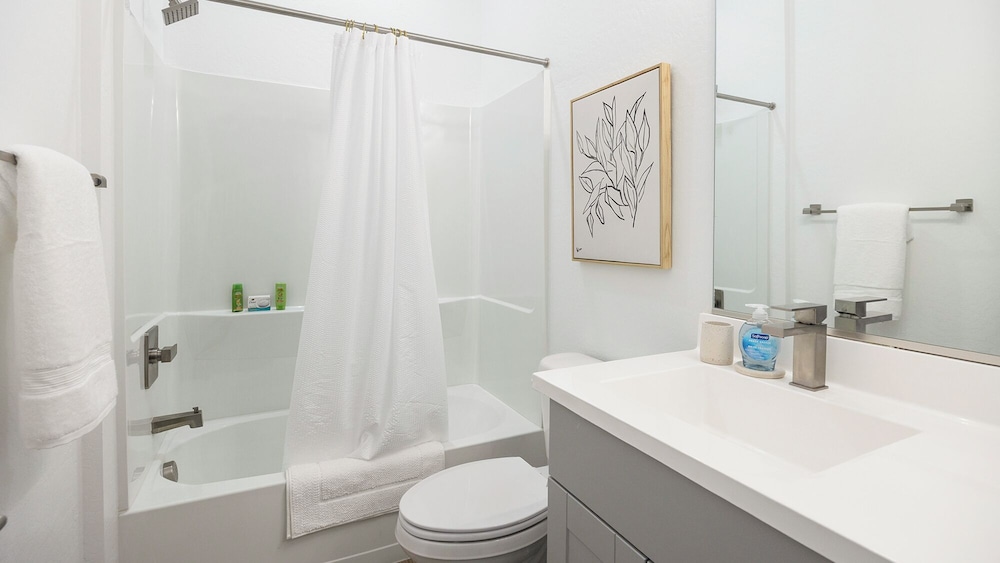 Landing Apartments Phoenix - Maryvale Village