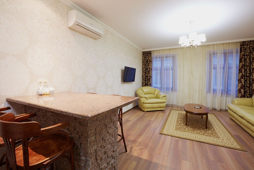 ASAO Apartments Walking Center Zone