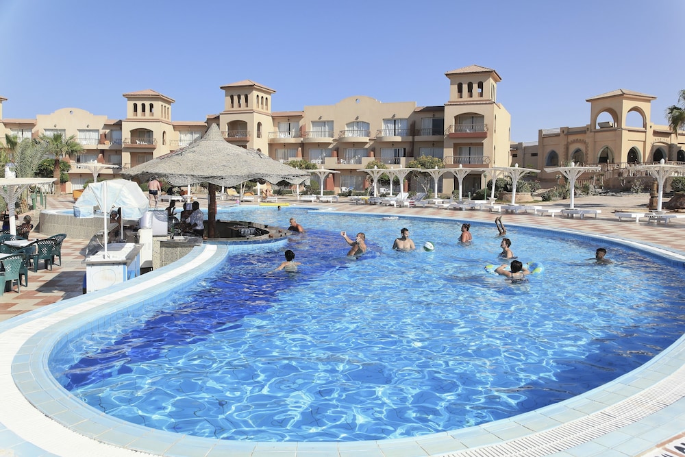 Pensee Royal Garden Beach Resort