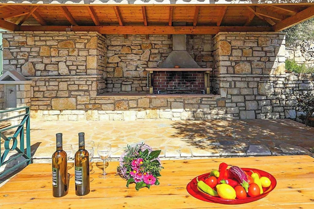 Villa Anna Nissaki