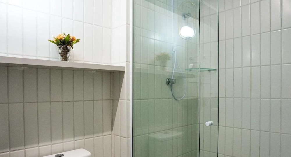 Simple Smart - LikeHome Hospedagens