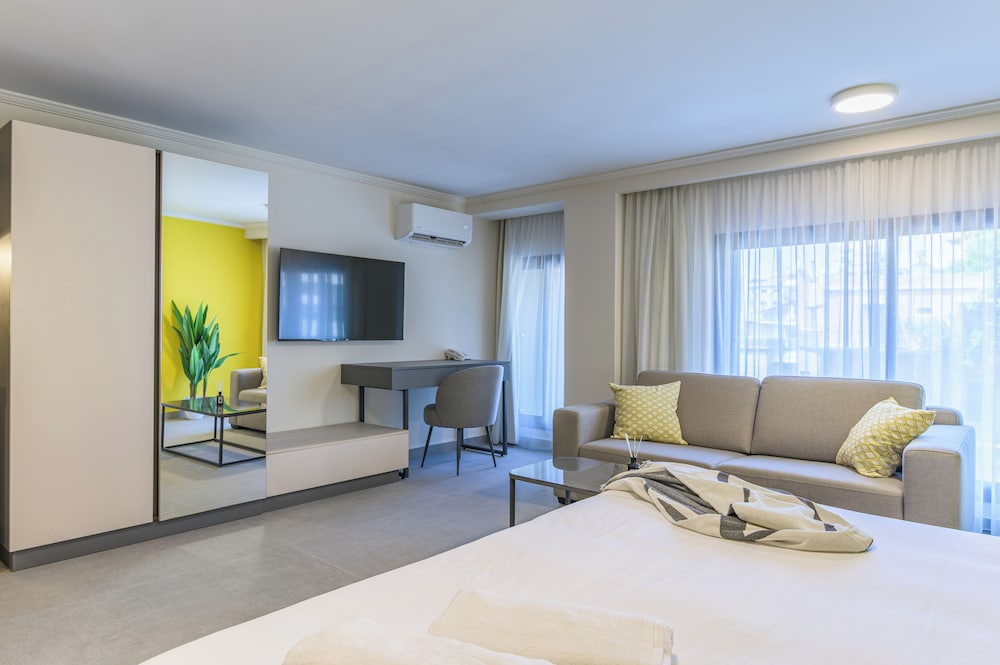 CityZen - Boutique Studios in Achrafieh