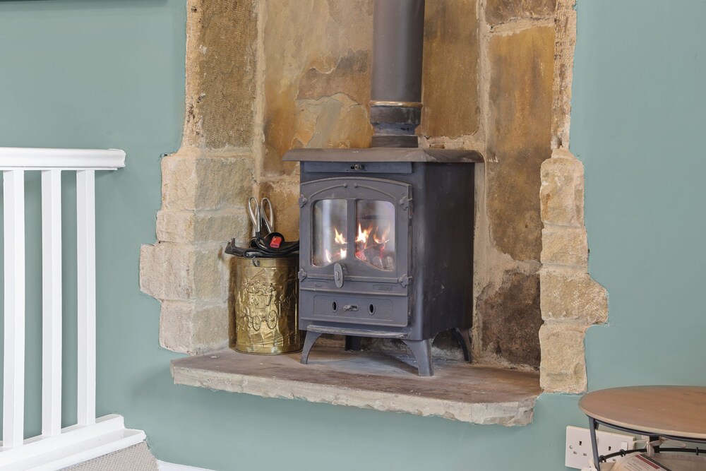 Host Stay Foxglove Cottage