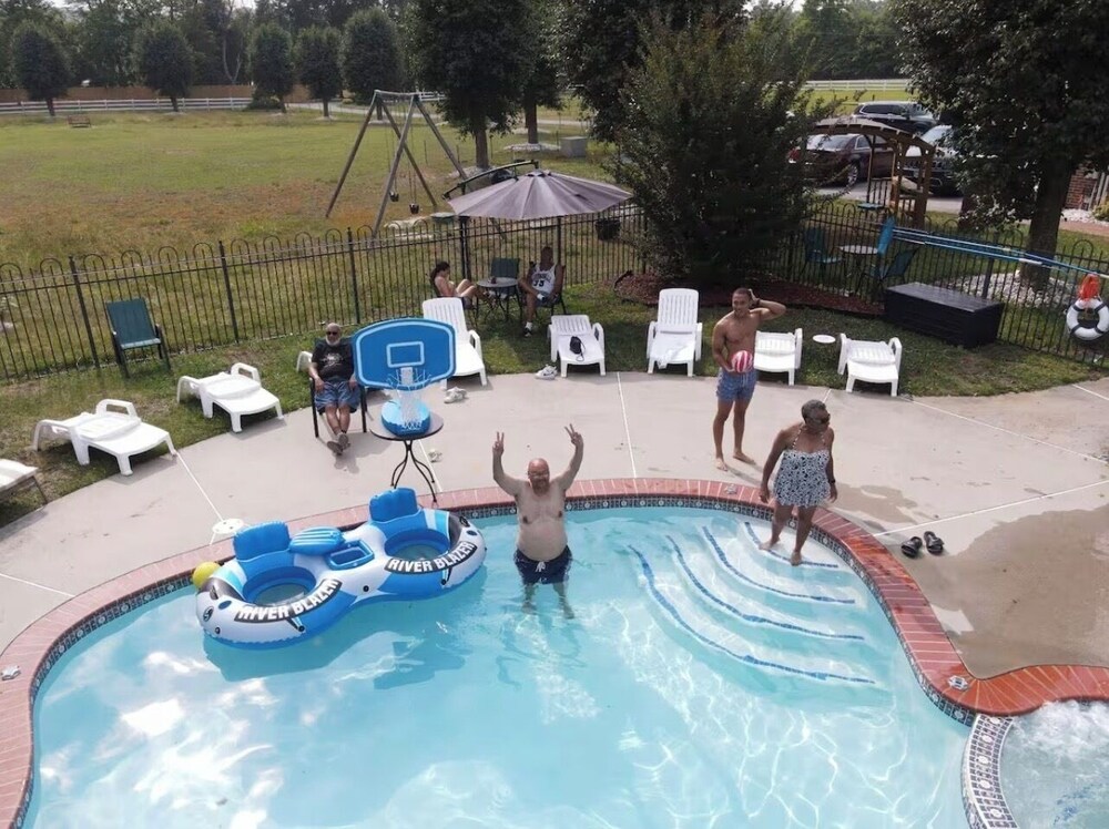 Oasis at Charitys Farm Resort