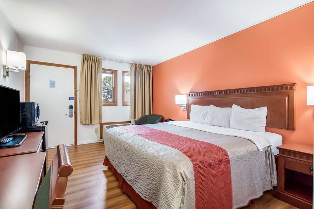 Northway Inn Queensbury - Lake George - Property Image 19