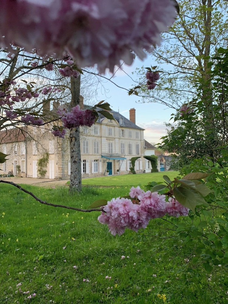 Chateau de Bellefontaine