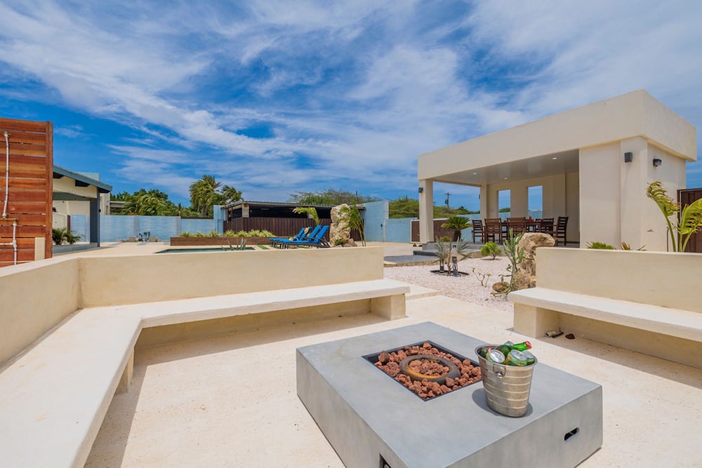Blue Villa Huge Backyard Privatepool Firepit
