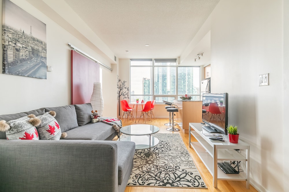 Stylish 1BR in Heart of City 2204