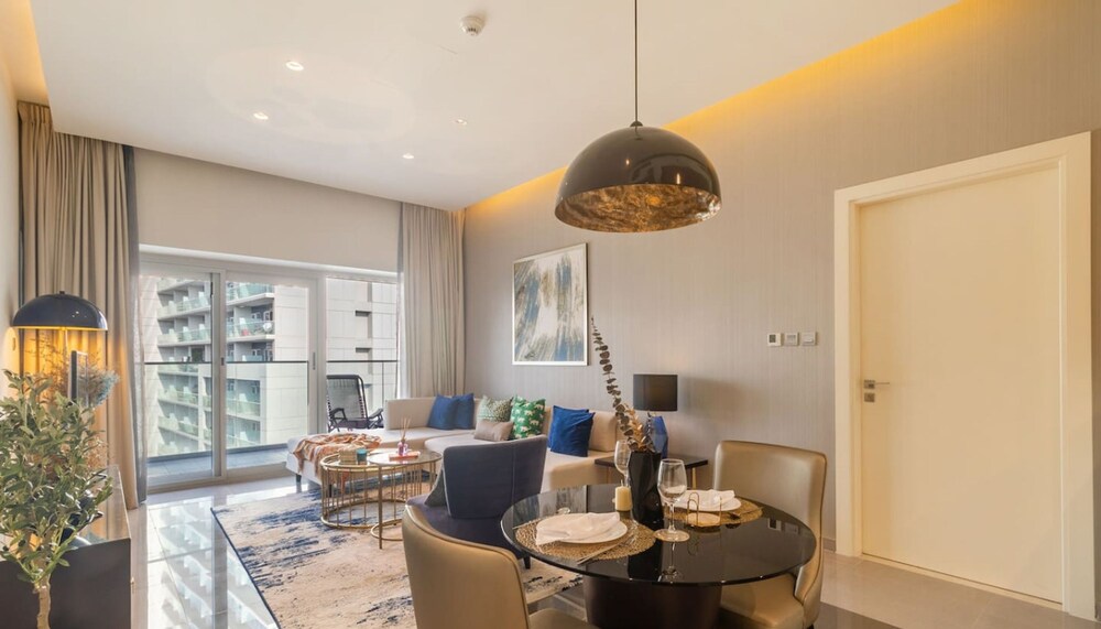 Lux 1BR Business Bay Close to Top Attractions