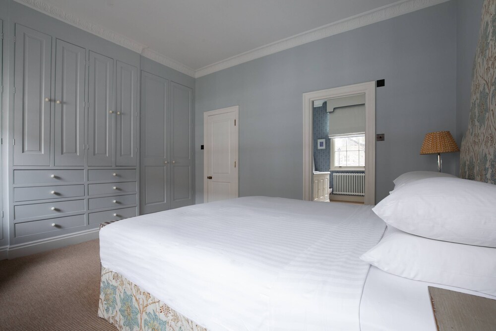 Chester Row IV by Onefinestay