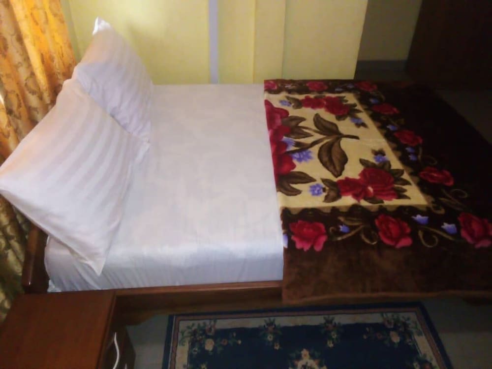 Green Glass Guest House view 4