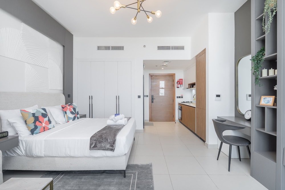 A Prime Studio That Sleeps 2 in Jebel Ali
