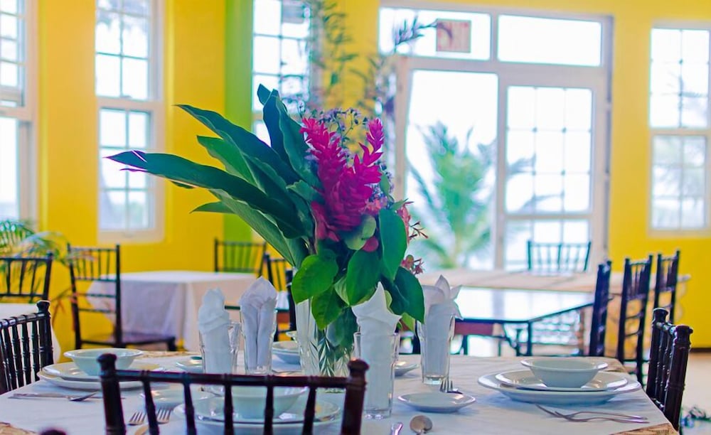 Sea Breeze Inn