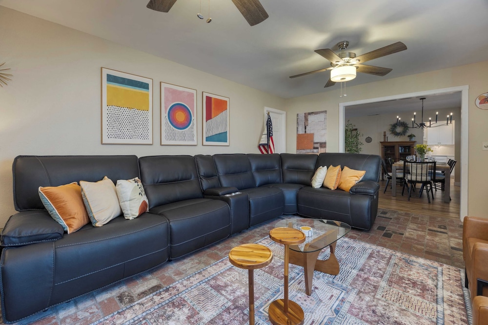 Coastal Gem Near Pismo Beach w/ Hot Tub, Firepit & Outdoor Dining Newport Oasis by Avantstay