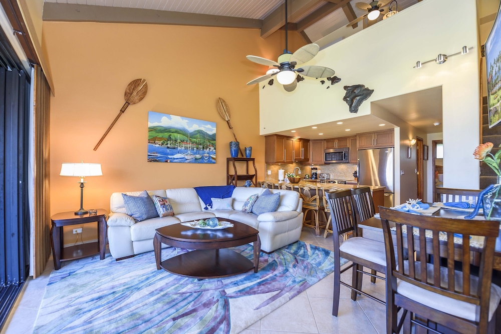 Papakea H404 3 Bedroom Condo by RedAwning