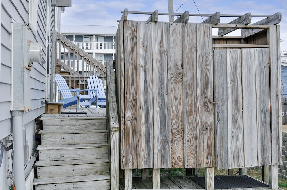 Just Sandy by Topsail Realty