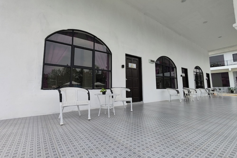 Grand Aeden Villa