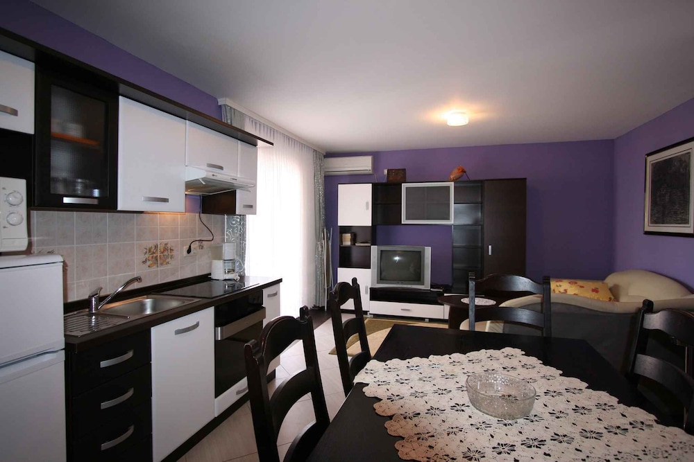 Apartments in Malinska/insel Krk 12469