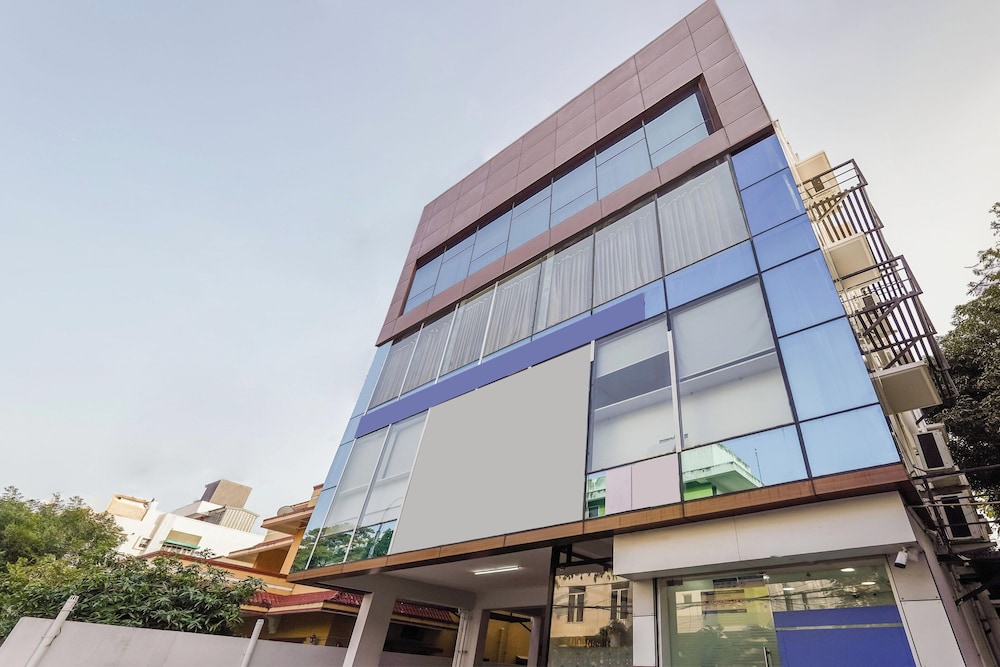 Season4 Residences 1-BHK furnished appt