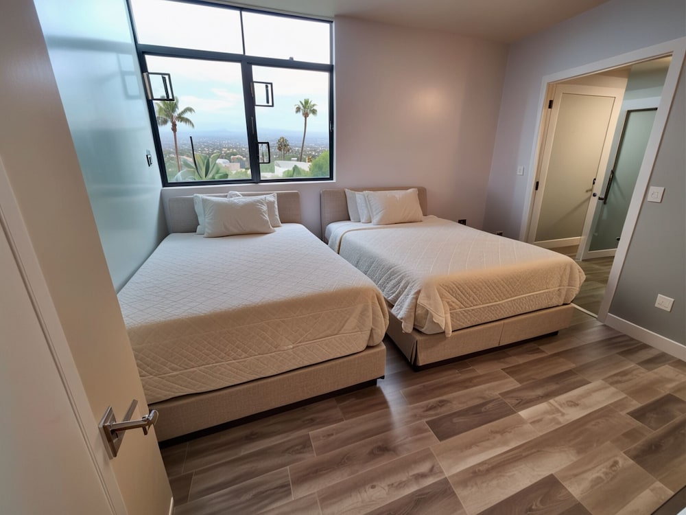 Melrose Rooftop Boutique Residences