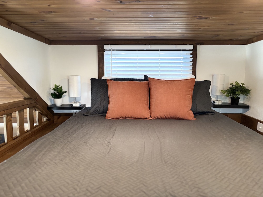 Sojourn Lodging