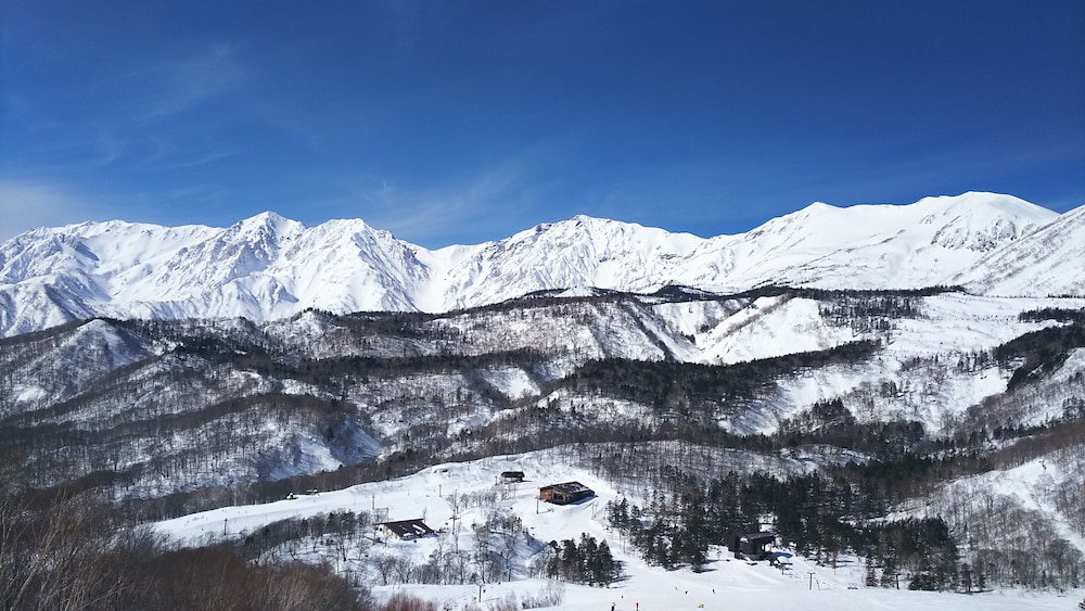 Sekkasai Lodge