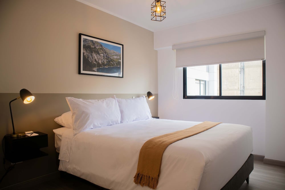 w Well-located 2BR in Miraflores