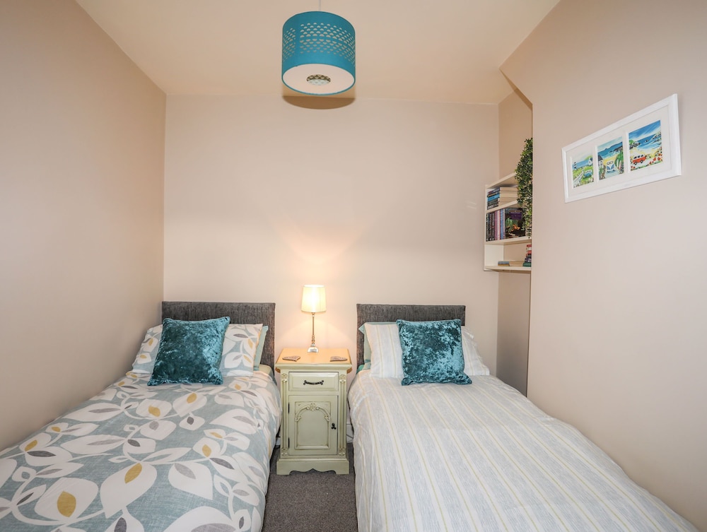 14 Rose Hill view 4