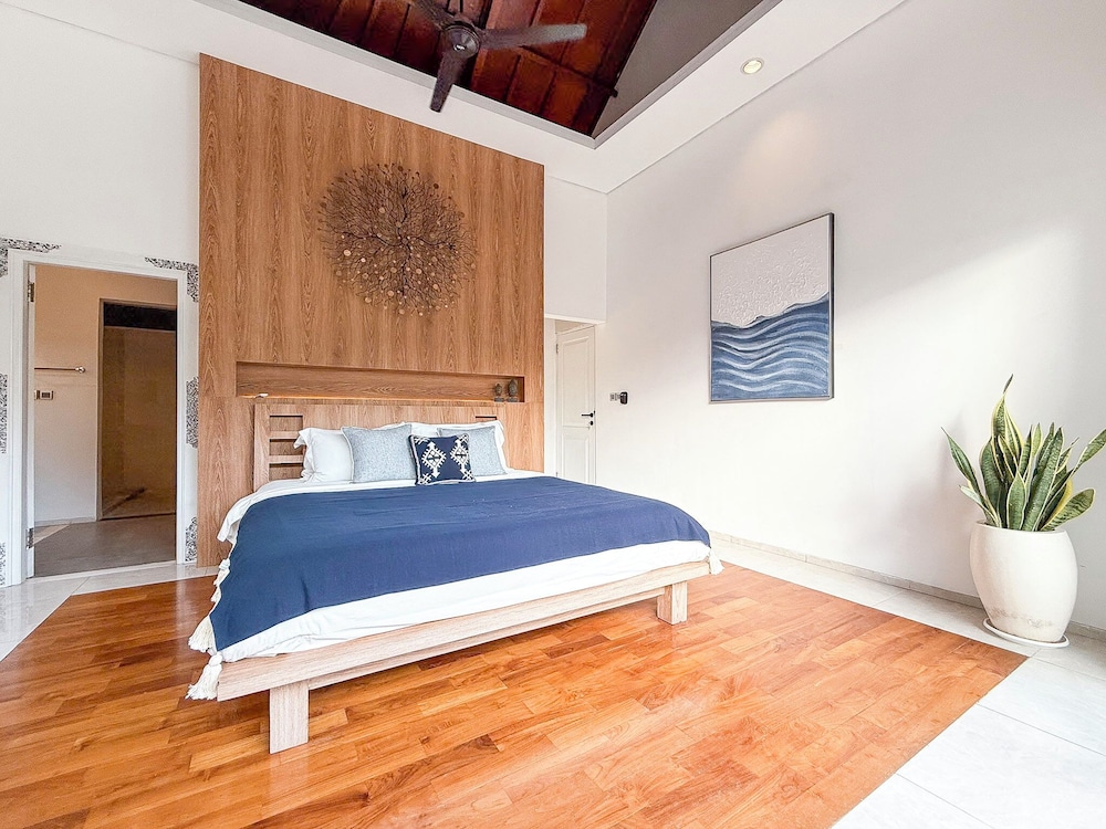 Villa St Calyx by DVH Luxe Retreats 3BR