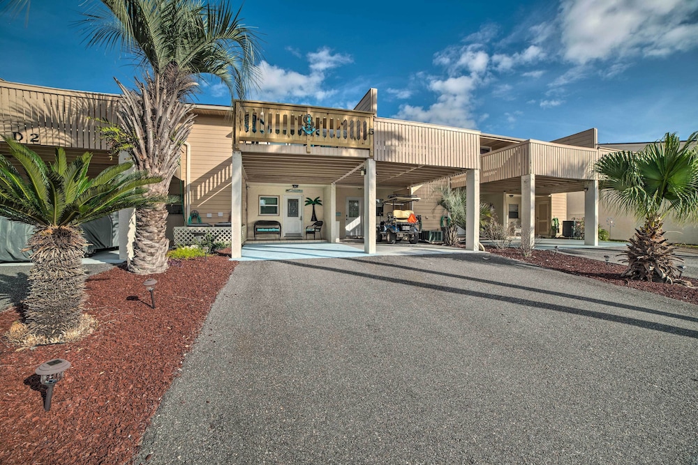 PCB Townhome: Walk to Beaches, Resort Amenities!