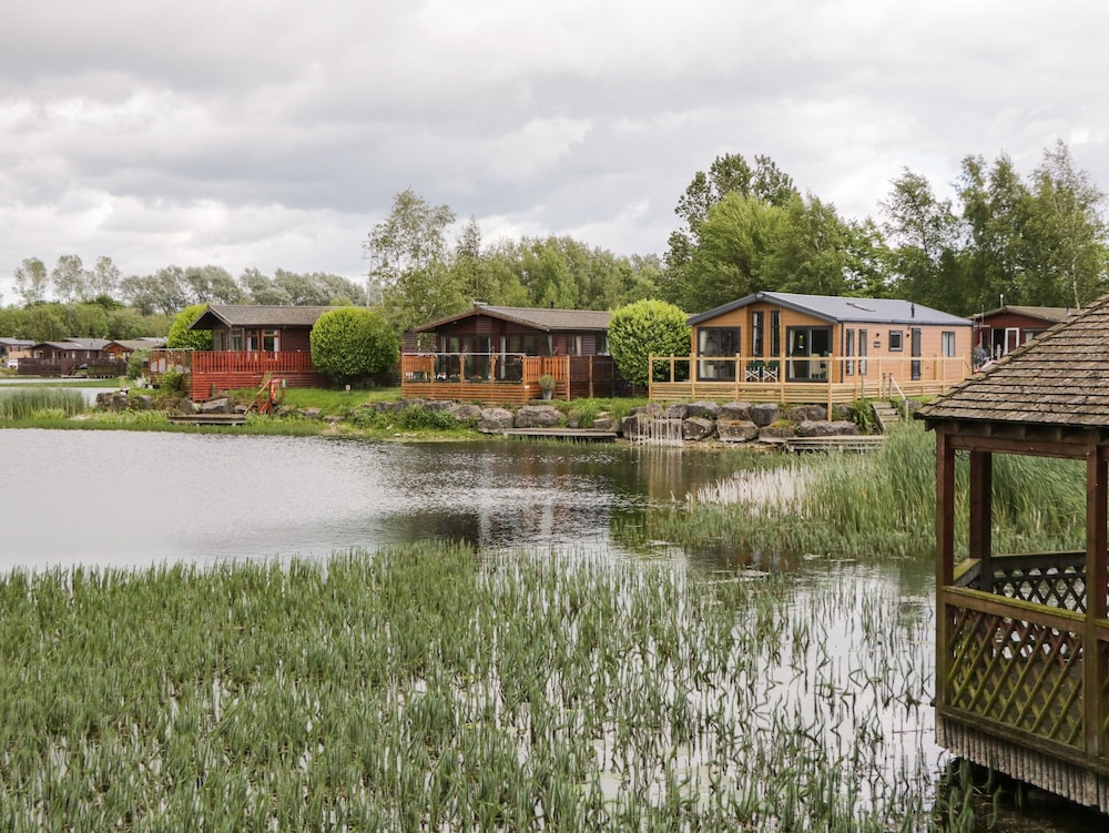 Loluke Lodge on The Lake