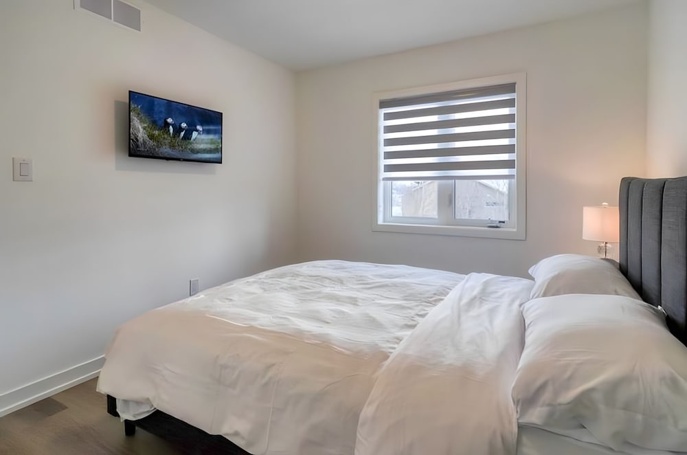 Premium Stay at Niagara falls